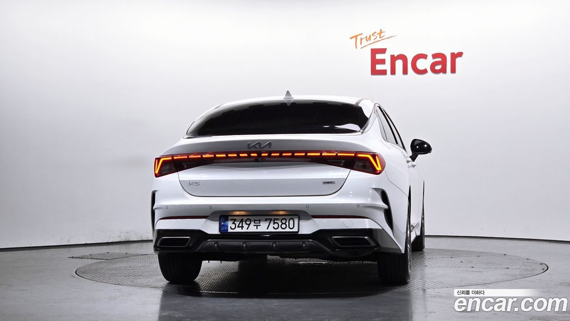 Kia K5 2023