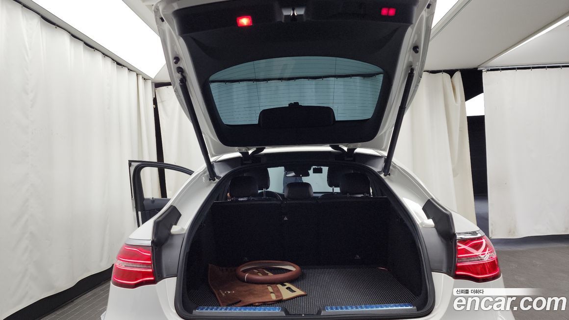 Mercedes-Benz GLC-Class 2019