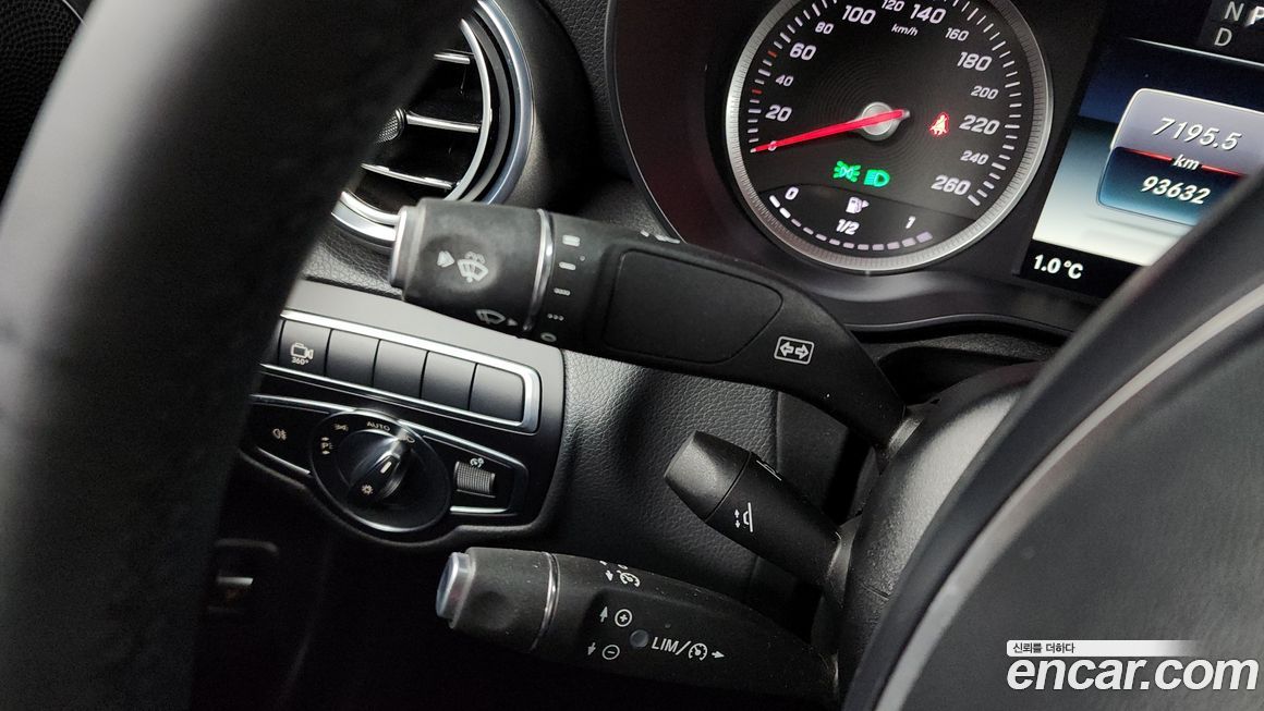 Mercedes-Benz GLC-Class 2019