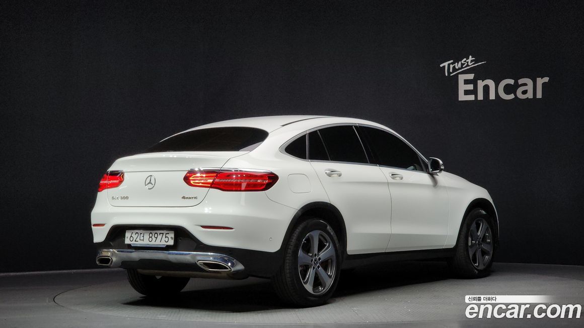 Mercedes-Benz GLC-Class 2019