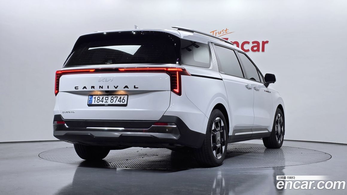 Kia Canival 2024