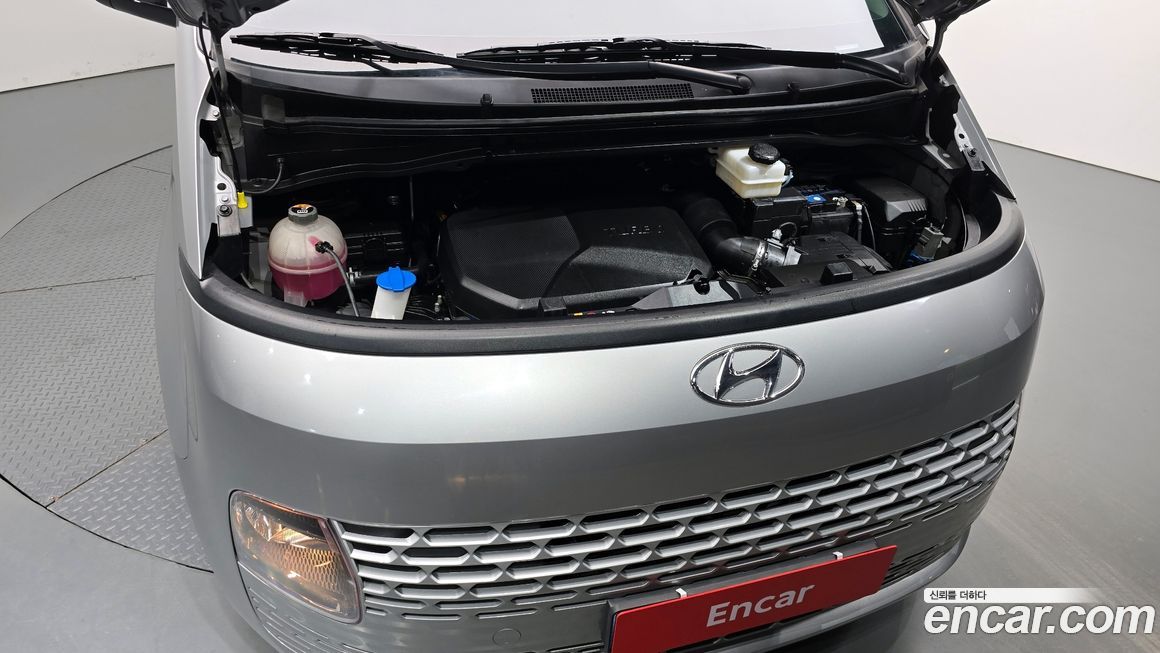 Hyundai Staria 2023