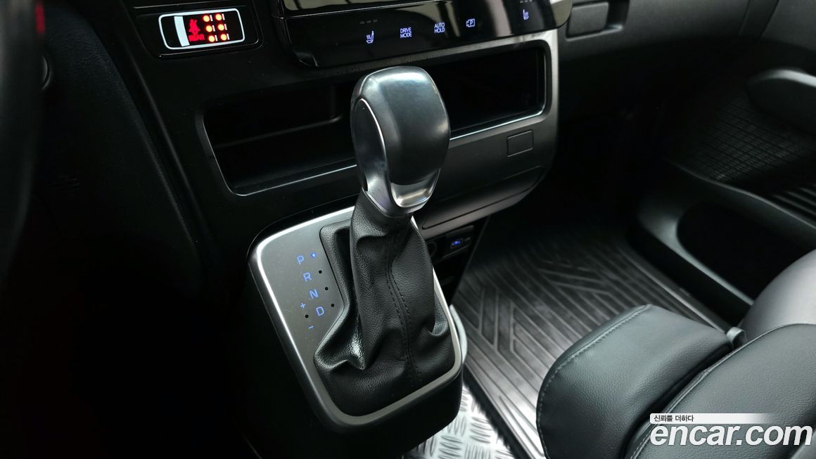 Hyundai Staria 2023