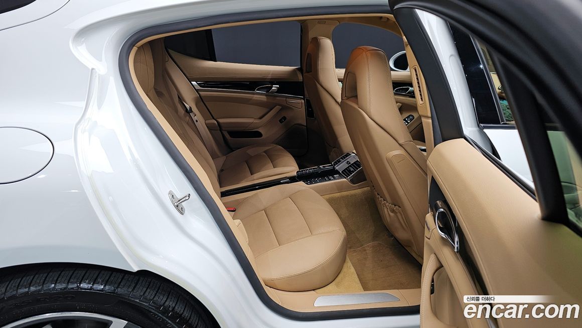 Porsche Panamera 2015