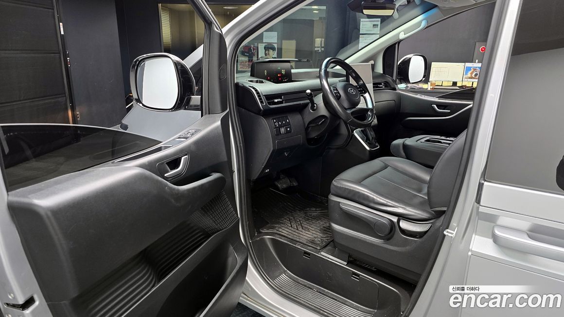 Hyundai Staria 2023
