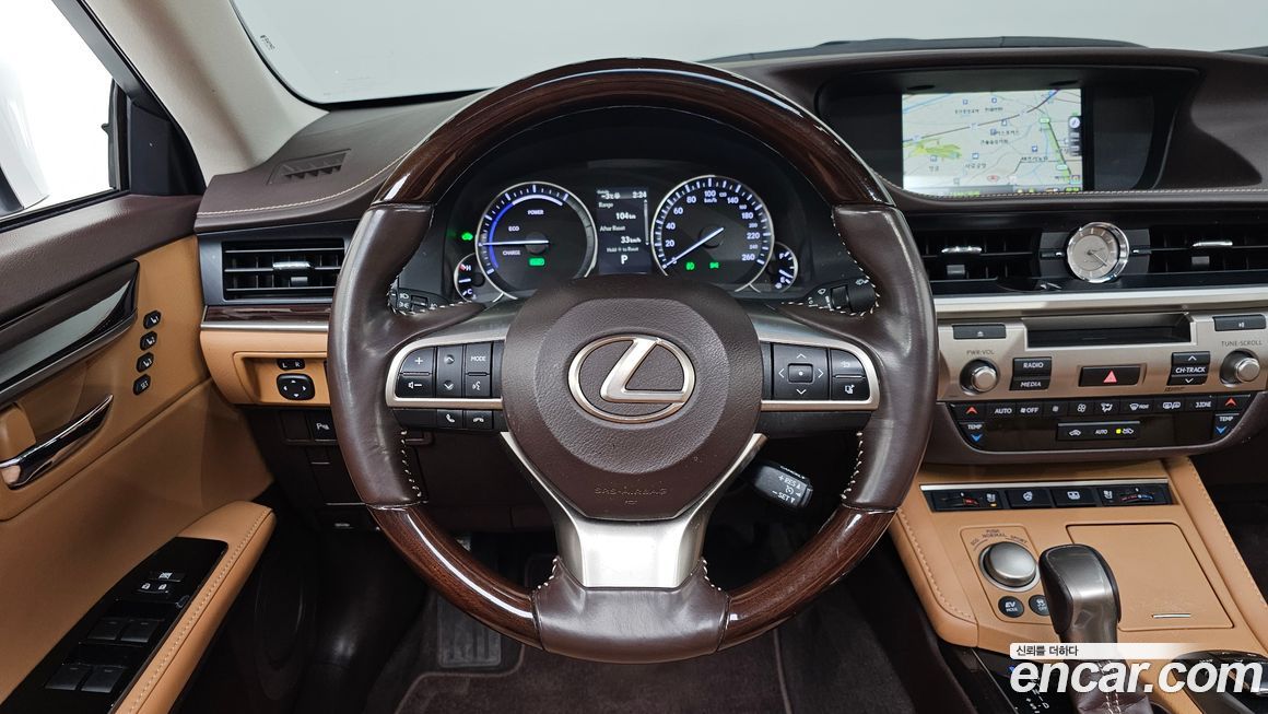 Lexus ES 2018