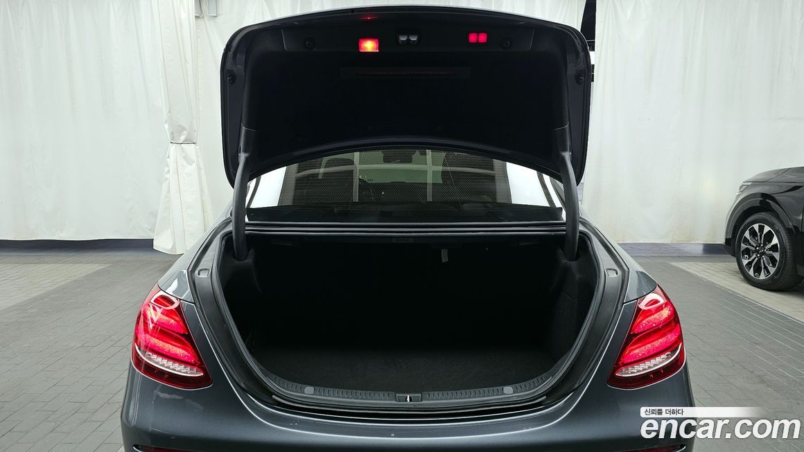 Mercedes-Benz E-Class 2019