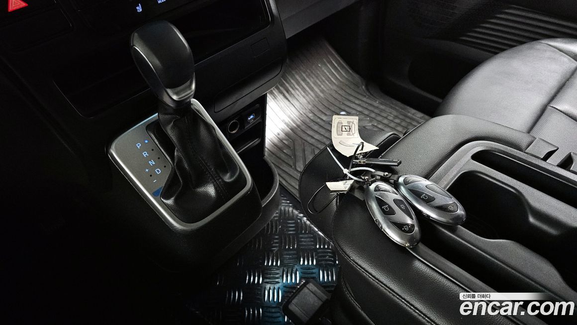 Hyundai Staria 2025