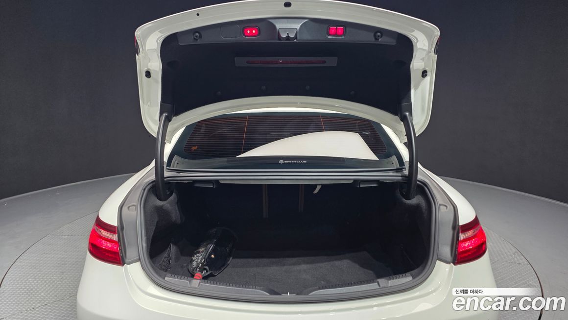 Mercedes-Benz E-Class 2019