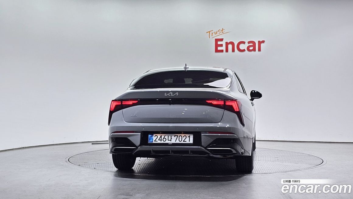 Kia K5 2025
