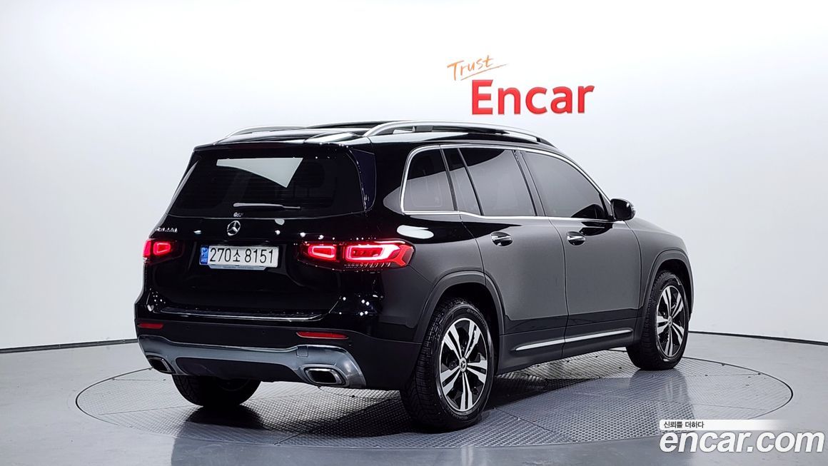 Mercedes-Benz GLB-Class 2021