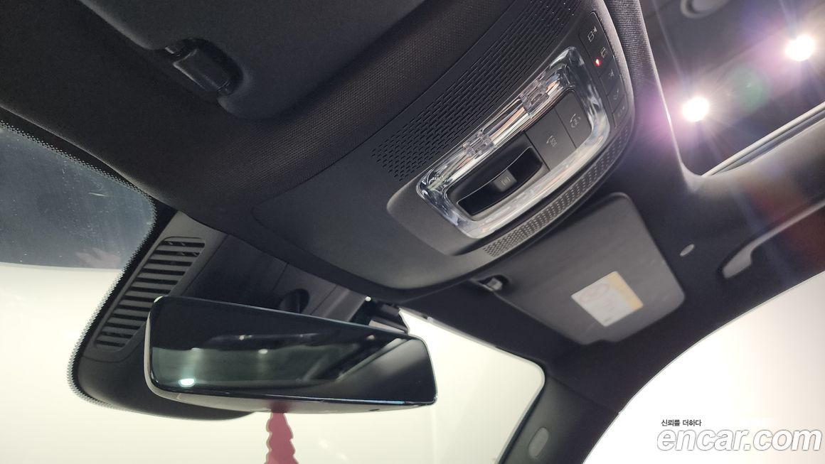 Mercedes-Benz GLB-Class 2021