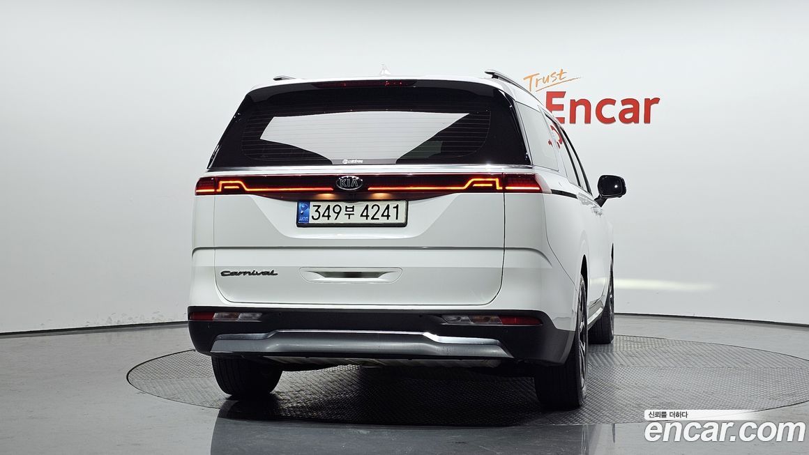Kia Canival 2021