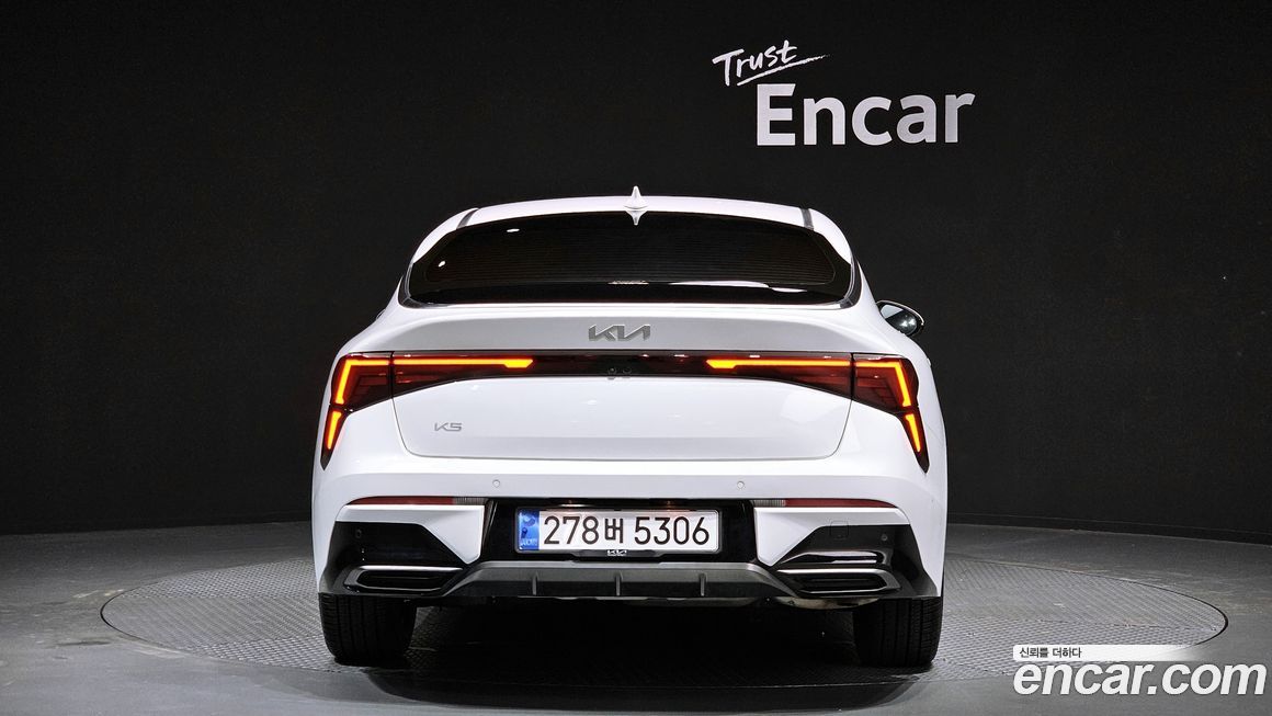 Kia K5 2025