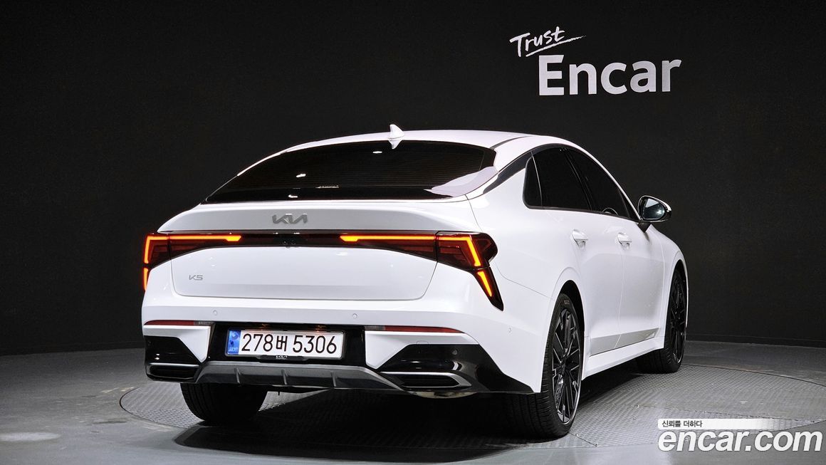 Kia K5 2025
