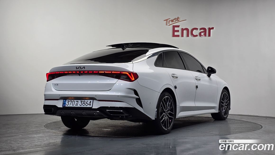 Kia K5 2023