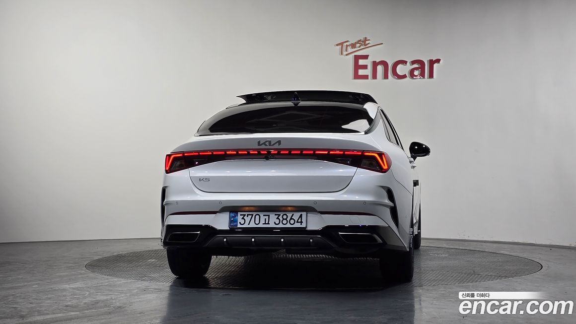 Kia K5 2023