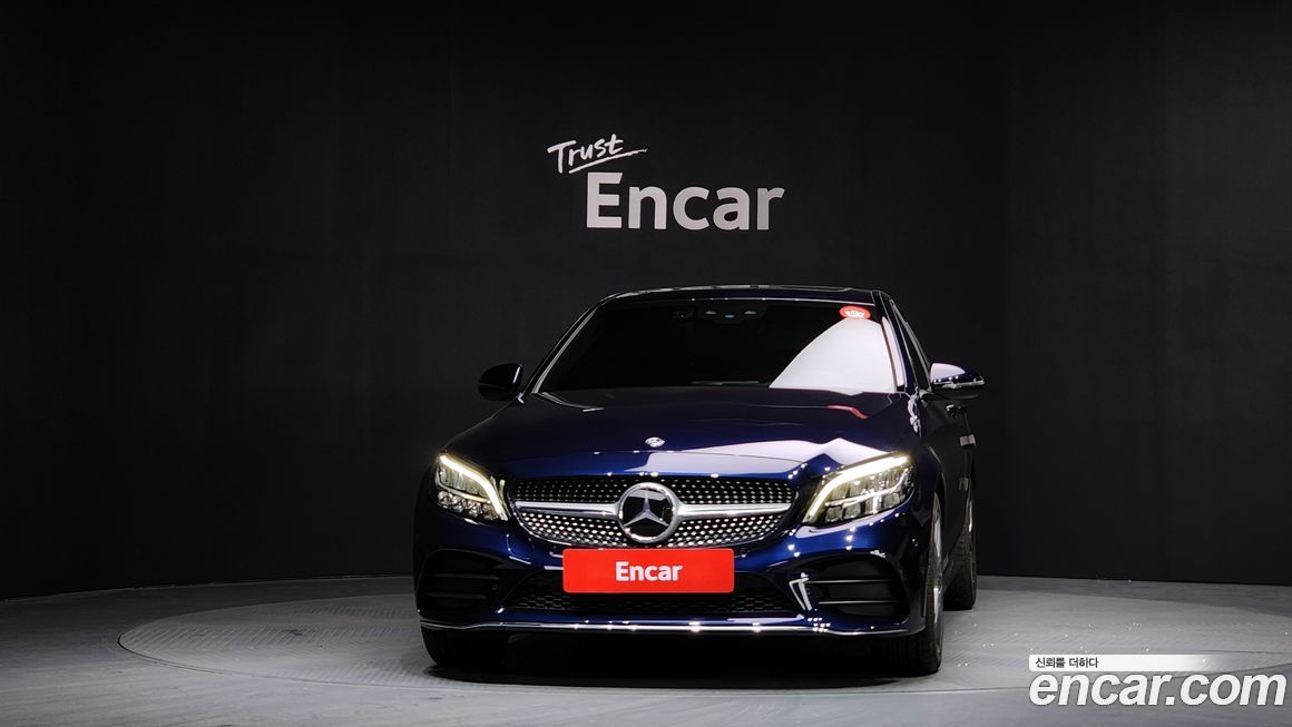 Mercedes-Benz C-Class 2021