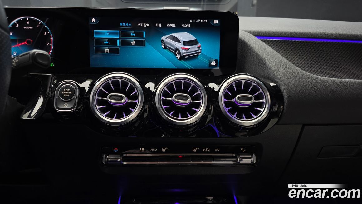 Mercedes-Benz GLA-Class 2021