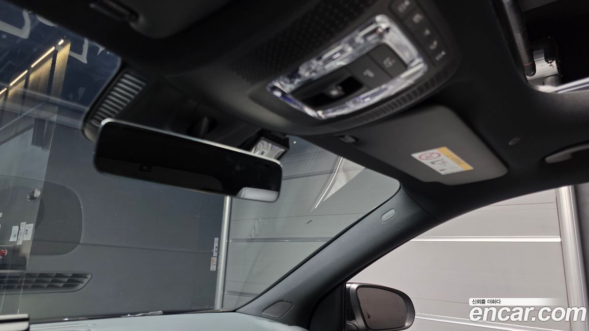 Mercedes-Benz GLA-Class 2021