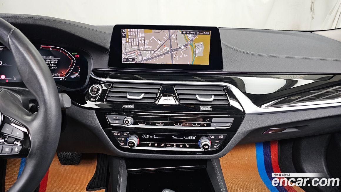 BMW 5-Series 2020