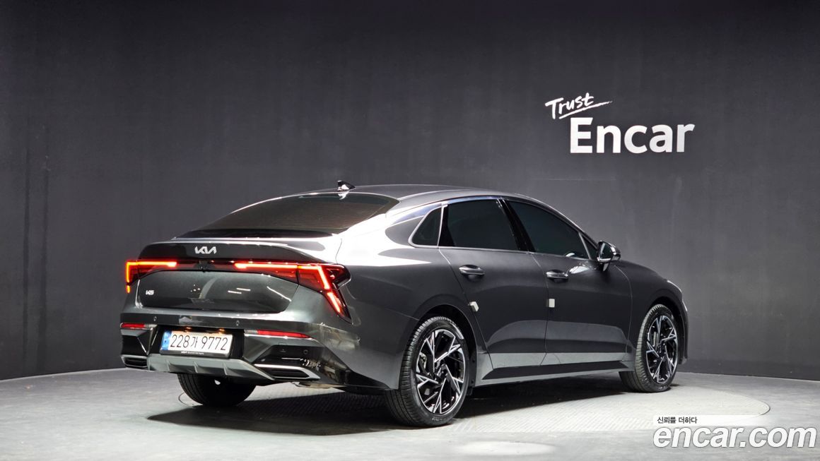 Kia K5 2025