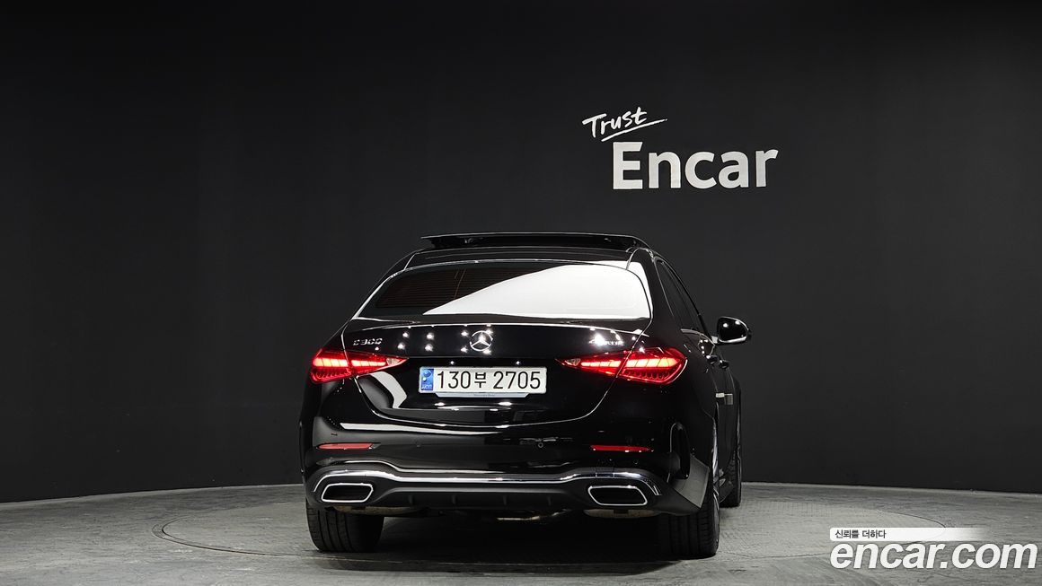 Mercedes-Benz C-Class 2023