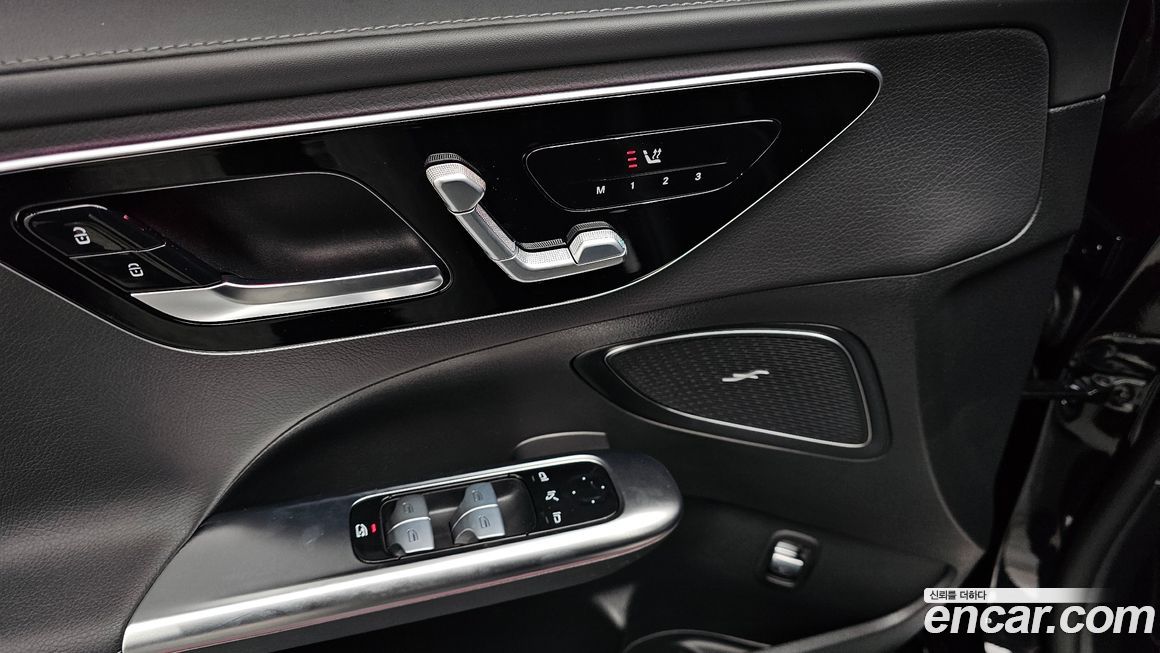 Mercedes-Benz C-Class 2023