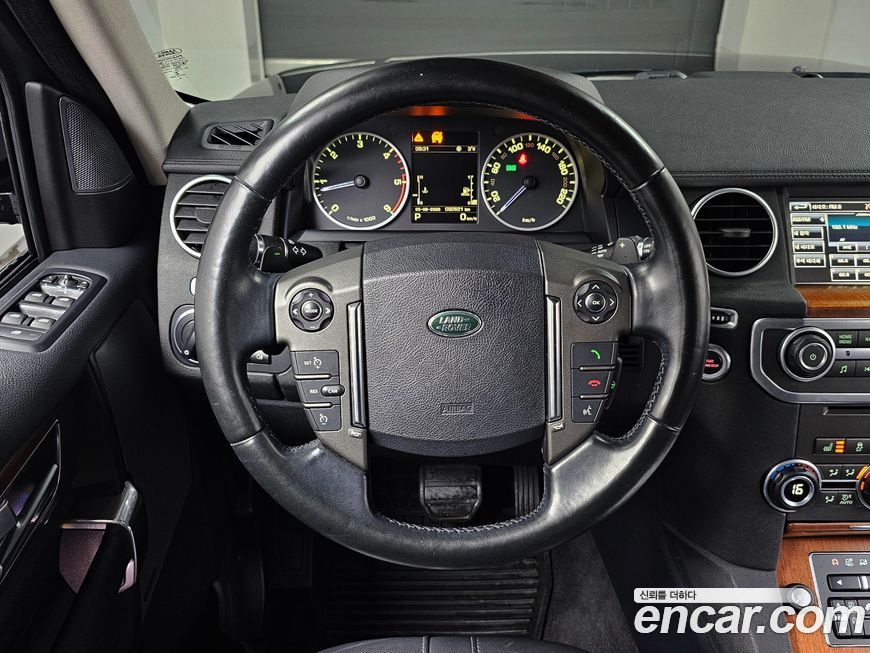 Land Rover Discovery 2016