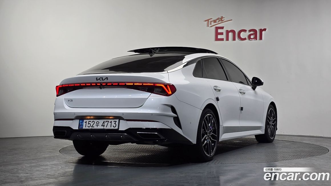 Kia K5 2023