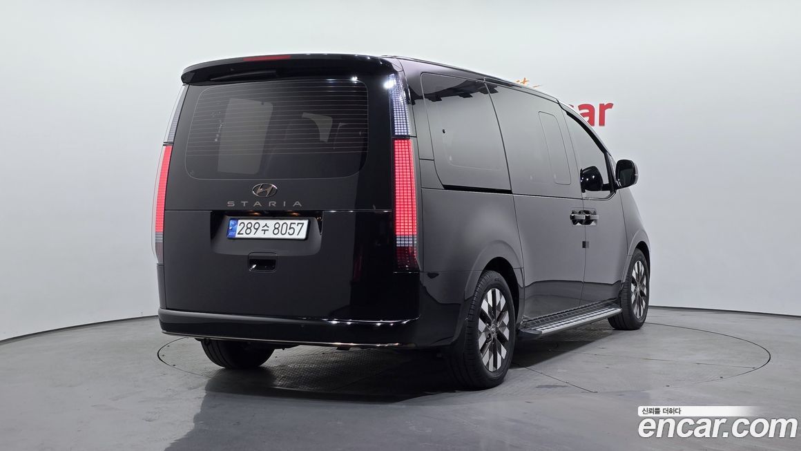 Hyundai Staria 2022
