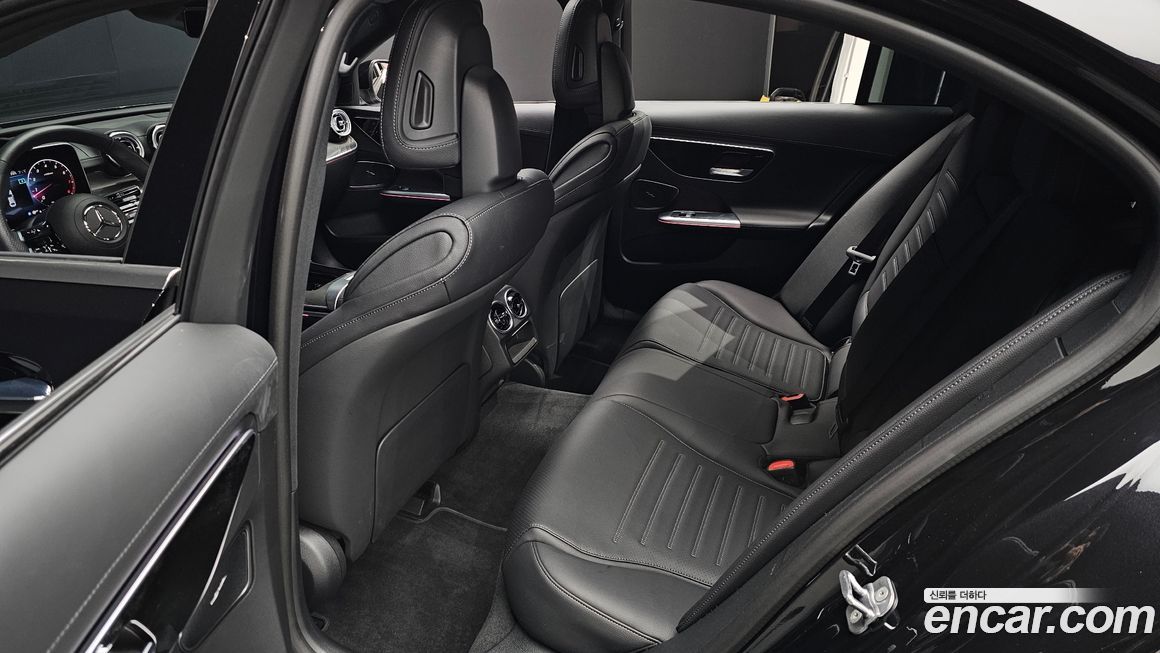 Mercedes-Benz C-Class 2023