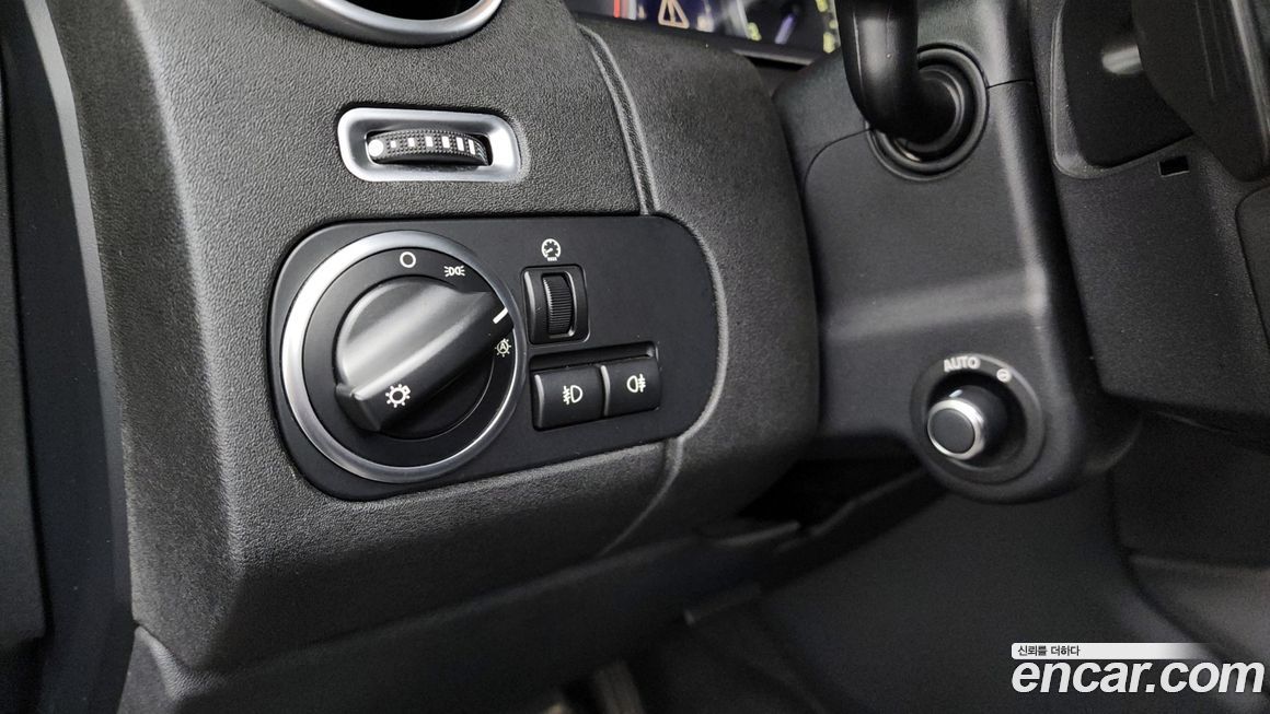 Land Rover Discovery 2016