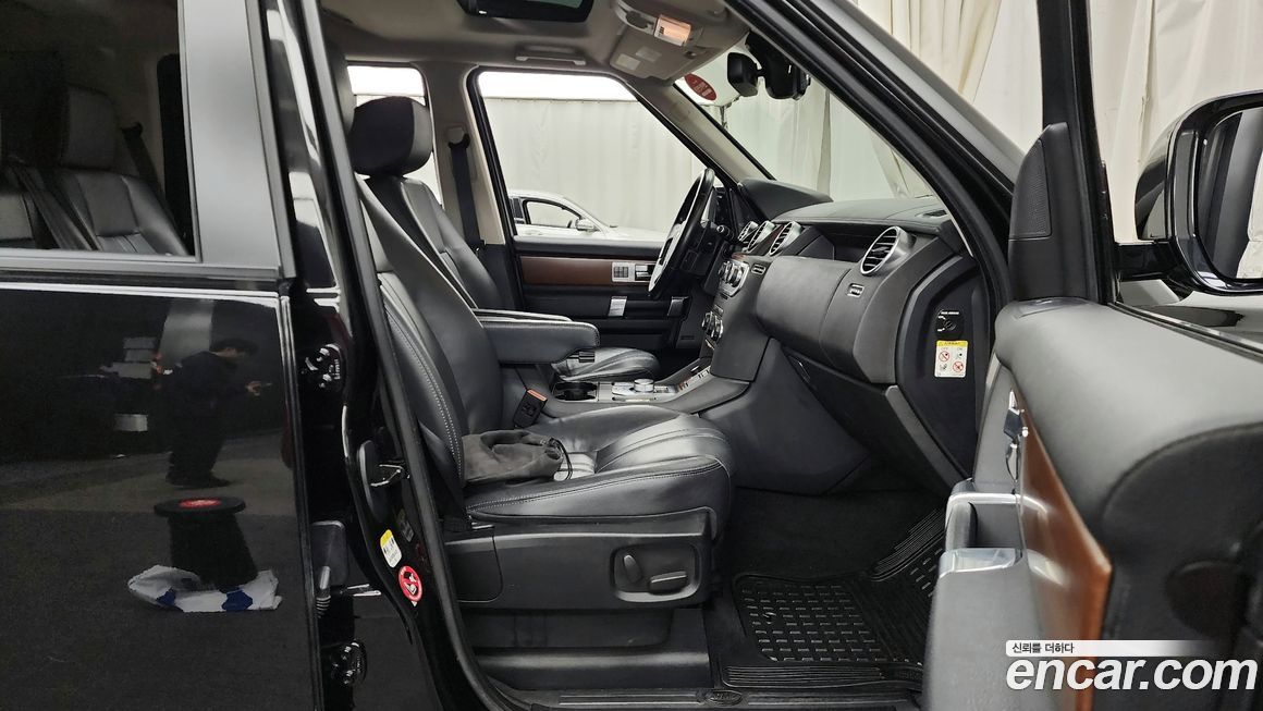 Land Rover Discovery 2016