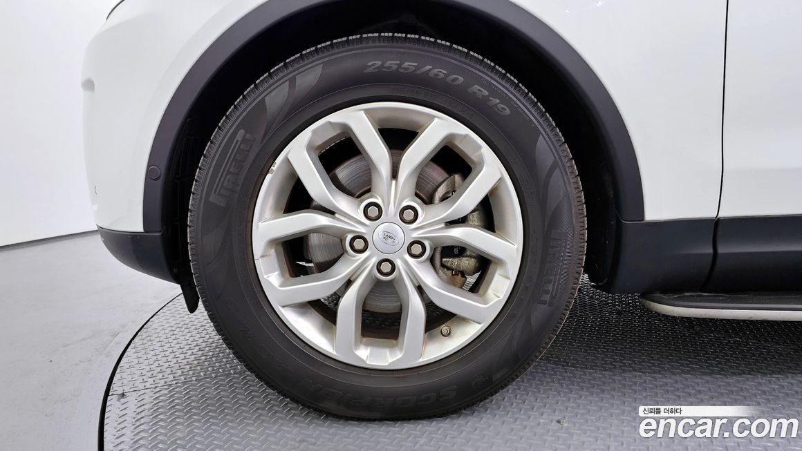 Land Rover Discovery 2019