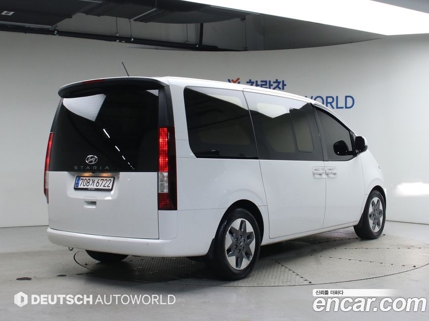 Hyundai Staria 2025