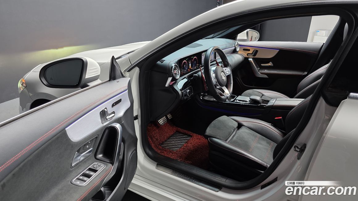 Mercedes-Benz CLA-Class 2020