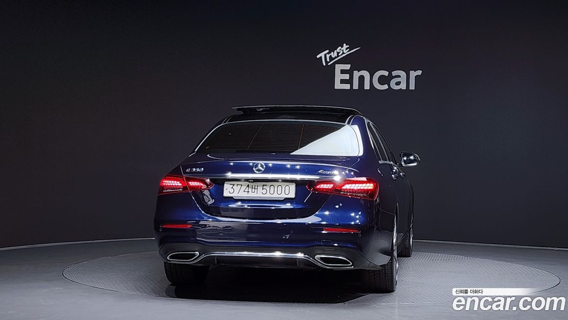 Mercedes-Benz E-Class 2021