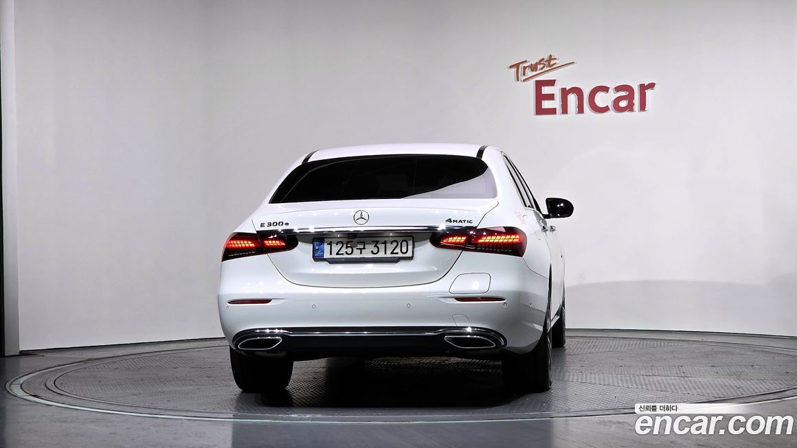 Mercedes-Benz E-Class 2021