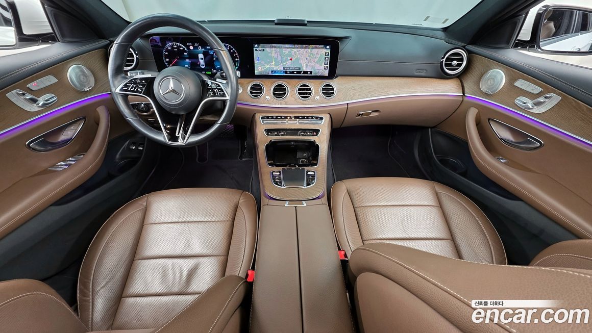 Mercedes-Benz E-Class 2021