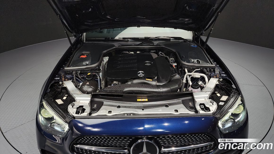 Mercedes-Benz E-Class 2021
