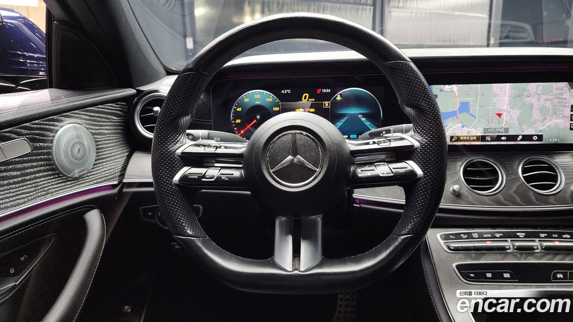 Mercedes-Benz E-Class 2021