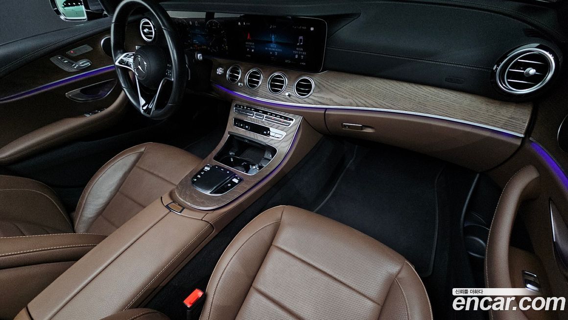 Mercedes-Benz E-Class 2021