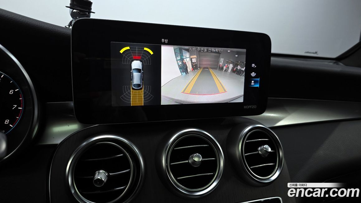 Mercedes-Benz GLC-Class 2020