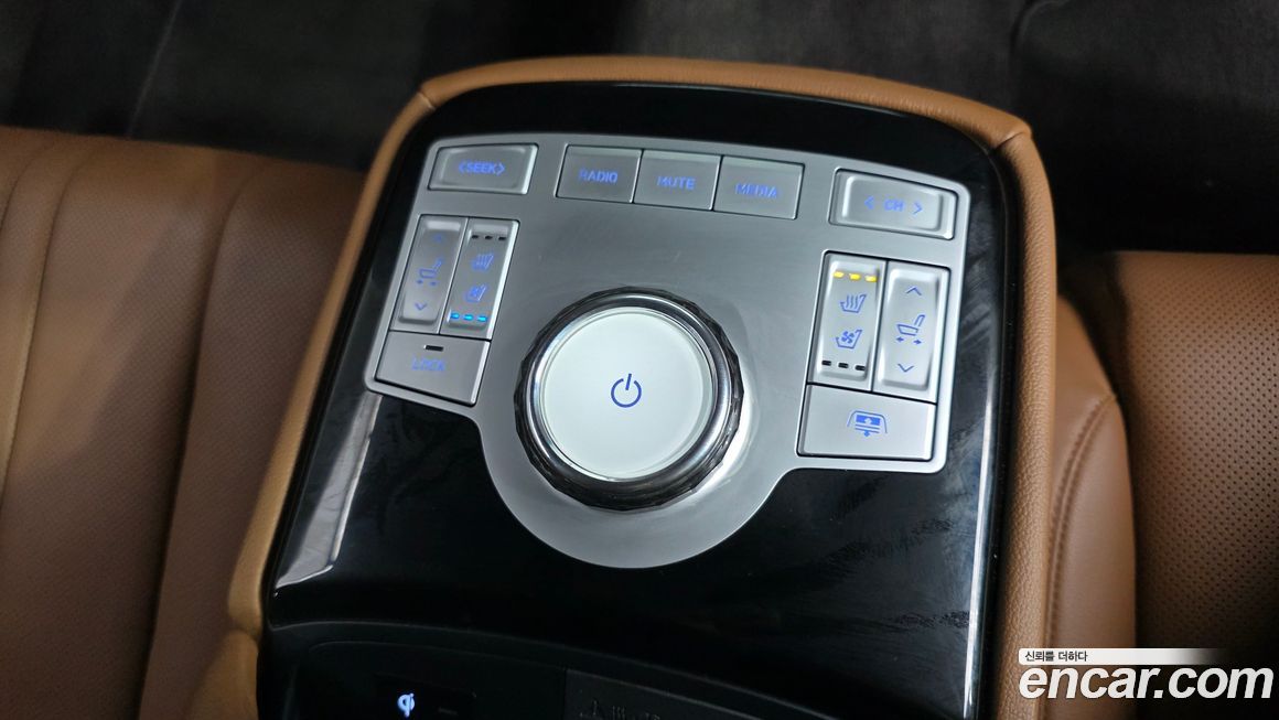 Genesis G80 2023