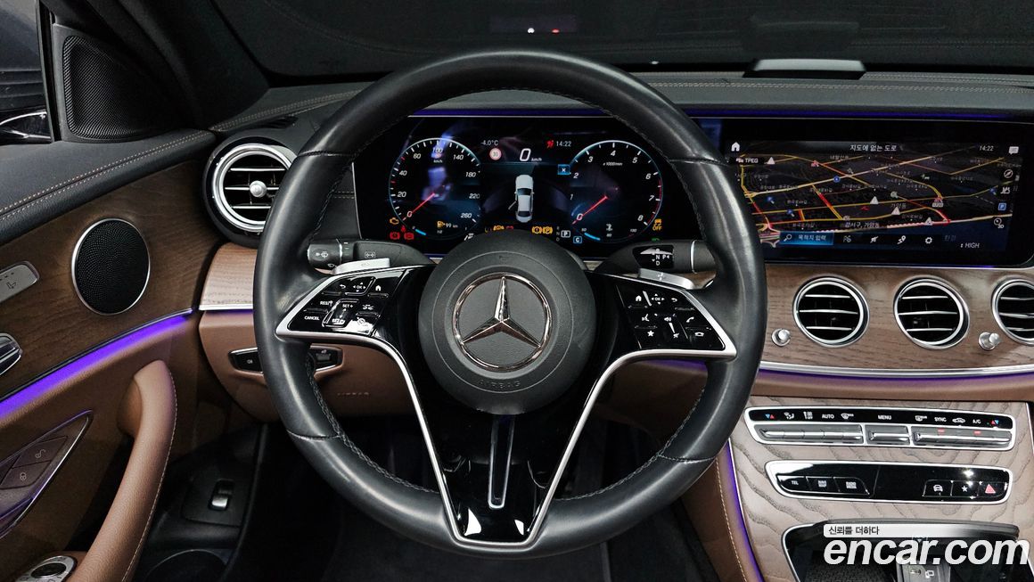 Mercedes-Benz E-Class 2021