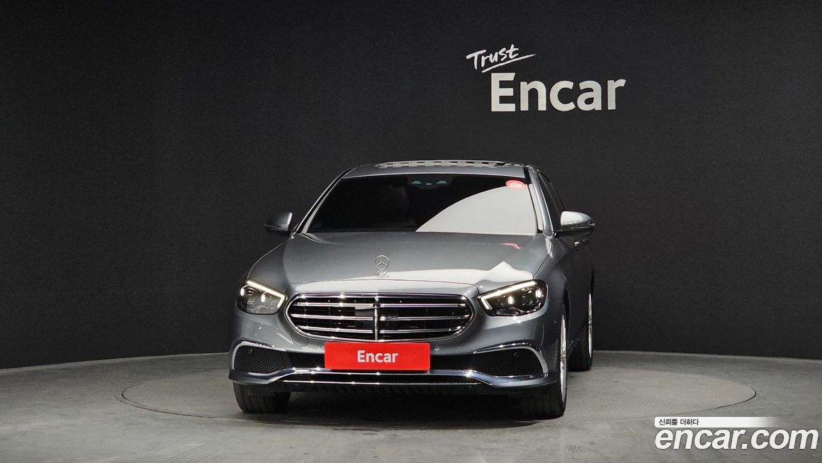 Mercedes-Benz E-Class 2021