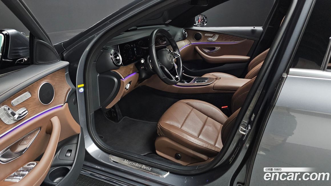 Mercedes-Benz E-Class 2021