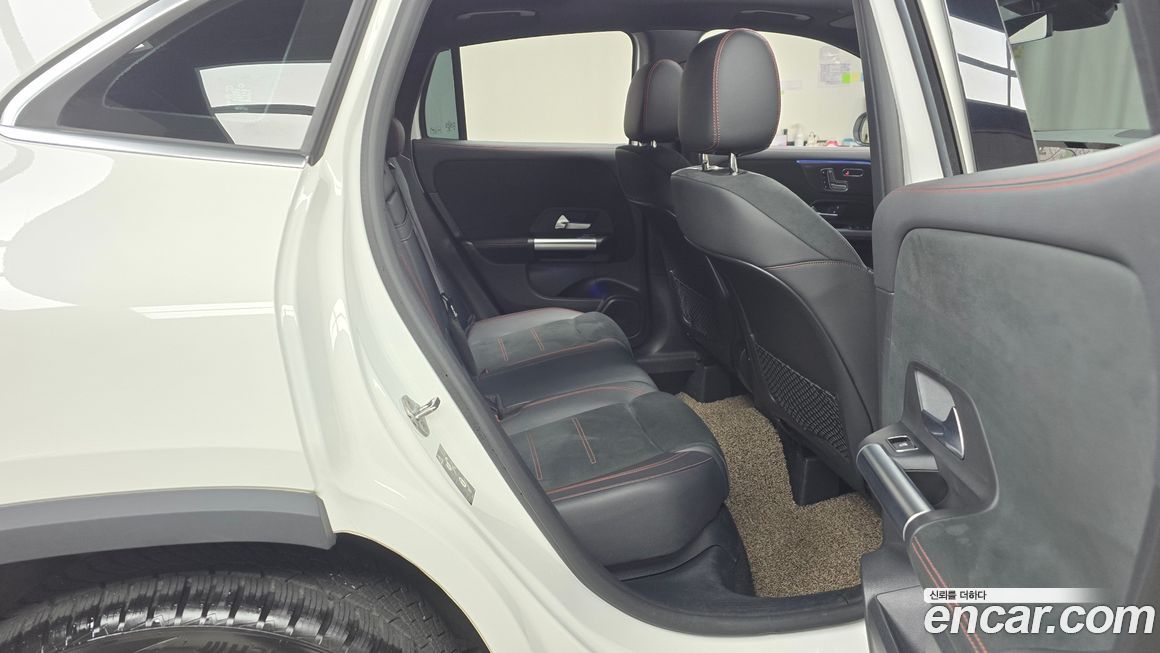 Mercedes-Benz GLA-Class 2023