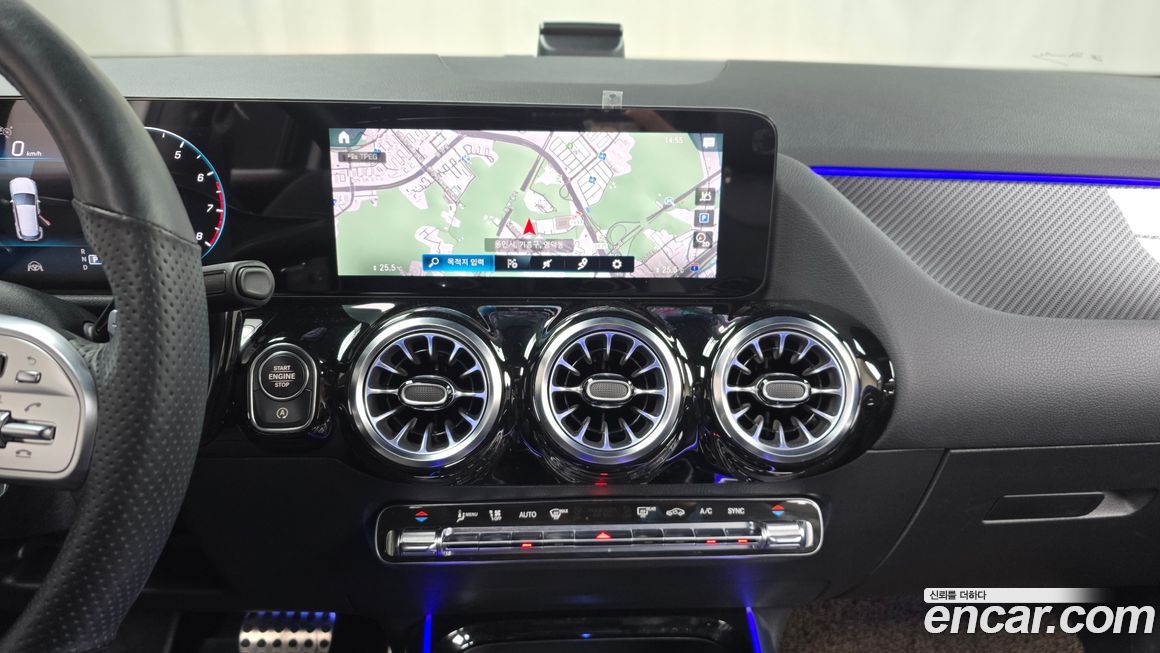 Mercedes-Benz GLA-Class 2023